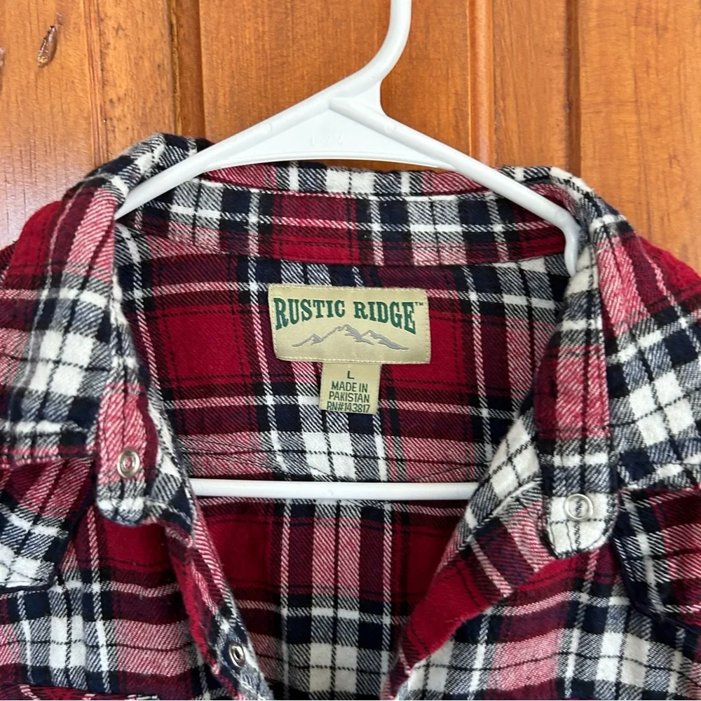 Rustic Ridge flannel - Picture 2 of 3
